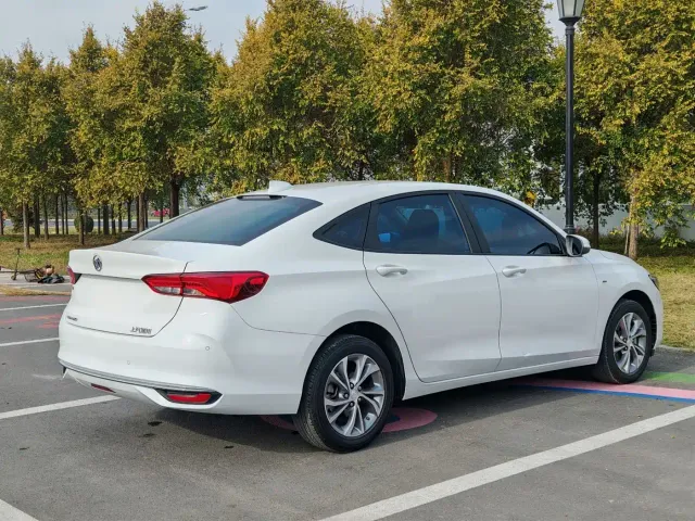 Buick Verano — Фото автомобиля 6