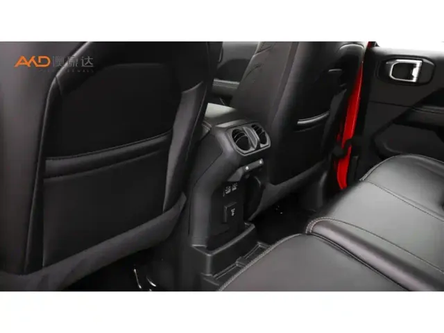 Jeep Wrangler 4xe — Фото автомобиля 9