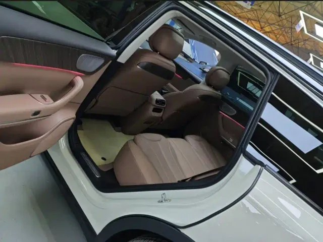 Leapmotor C11 — Фото автомобиля 4