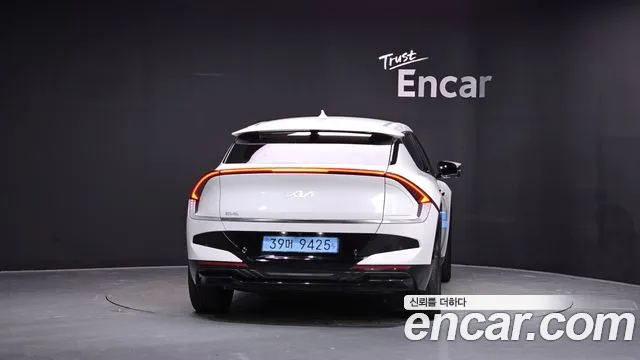 Kia EV6 — Фото автомобиля 4