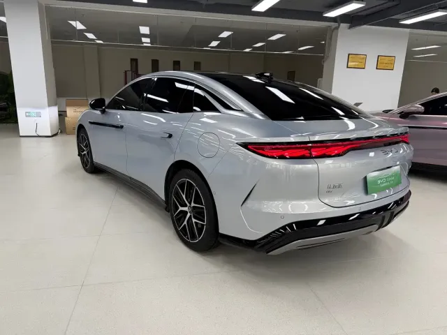 BYD Han L — Фото автомобиля 6