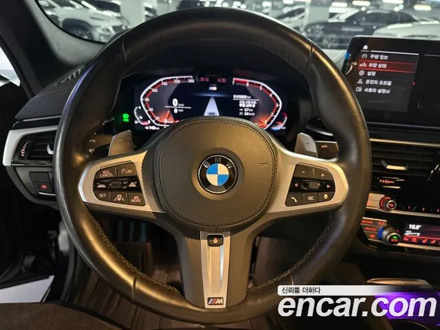 BMW 5 Series G30 — Фото автомобиля 14