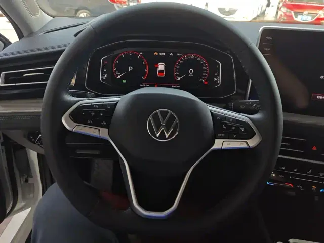 Volkswagen Sagitar — Фото автомобиля 15