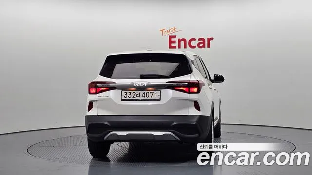 Kia Seltos — Фото автомобиля 4