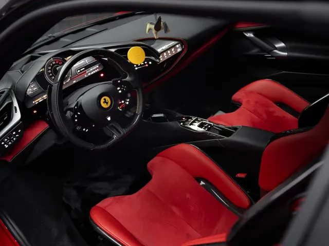 Ferrari SF90 — Фото автомобиля 12