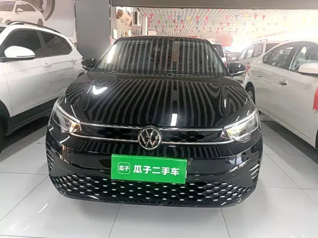 Volkswagen Lavida — Фото автомобиля 2