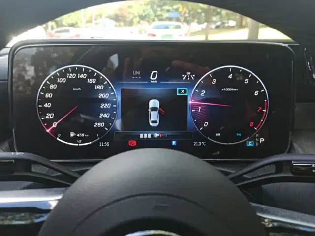 Mercedes-Benz C-Class — Фото автомобиля 14
