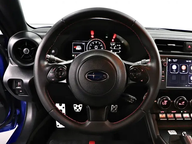 Subaru BRZ — Фото автомобиля 10