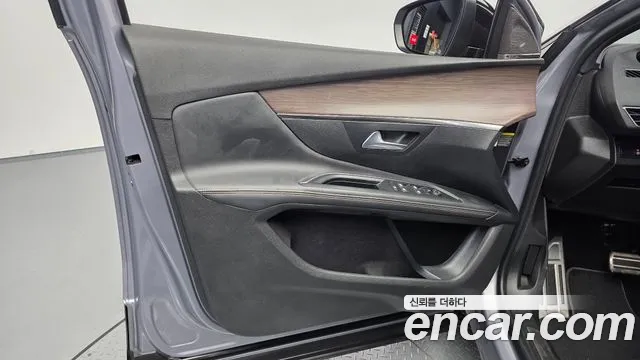 Peugeot 5008 — Фото автомобиля 13