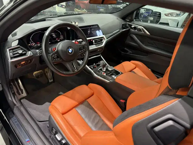 BMW M4 — Фото автомобиля 6
