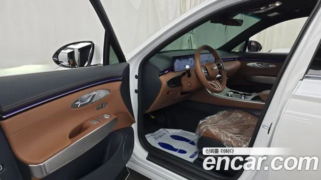 Genesis GV70 2.5T Бензин AWD — Фото автомобиля 10