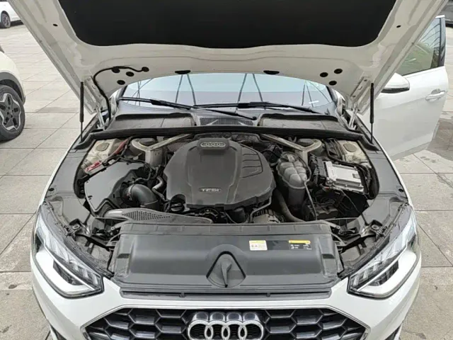 Audi A4L — Фото автомобиля 19