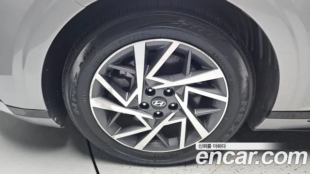 Hyundai Grandeur Grandeur (GN7) 3.5 LPG 2WD (Такси) — Фото автомобиля 5