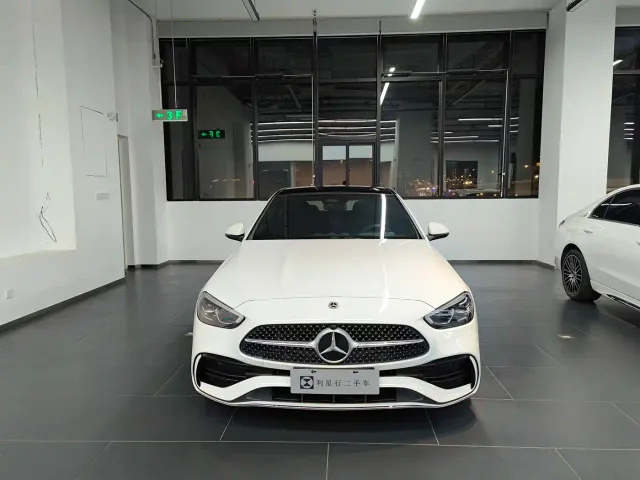 Mercedes-Benz C-Class — Фото автомобиля 2