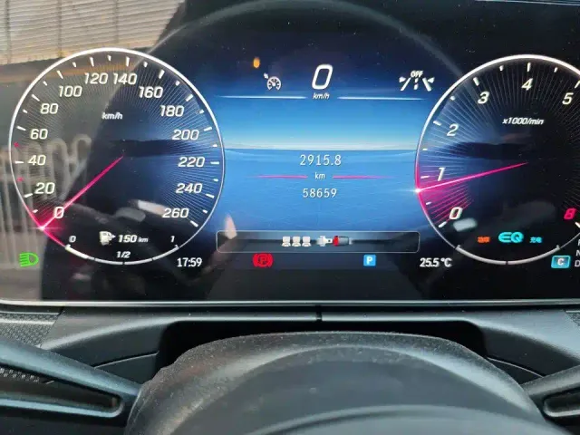 Mercedes-Benz C-Class — Фото автомобиля 6