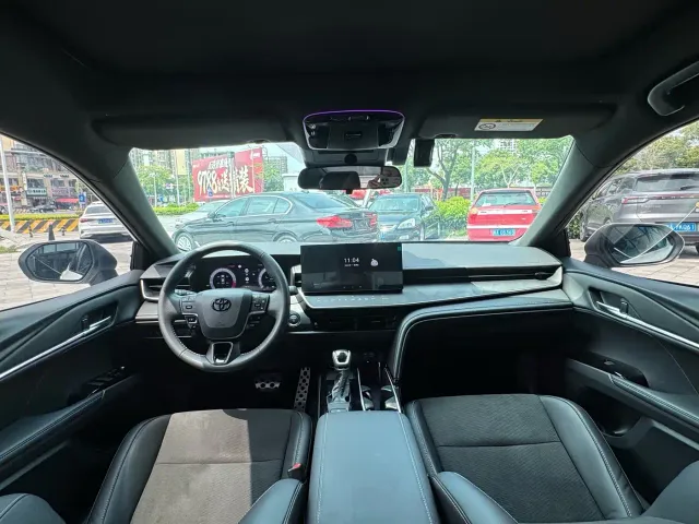 Toyota Camry — Фото автомобиля 14