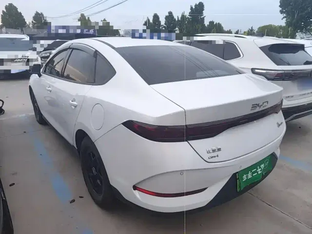 BYD Qin PLUS — Фото автомобиля 4