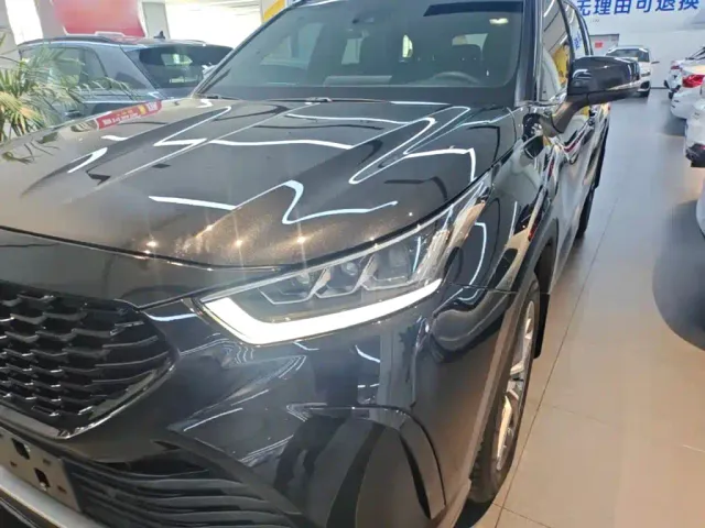 Toyota Crown Kluger — Фото автомобиля 23