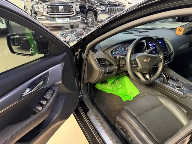 Cadillac CT5 — Фото автомобиля 4