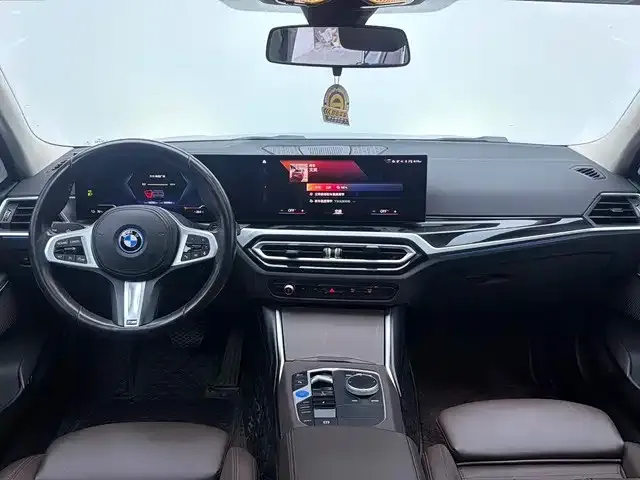 BMW i3 — Фото автомобиля 7