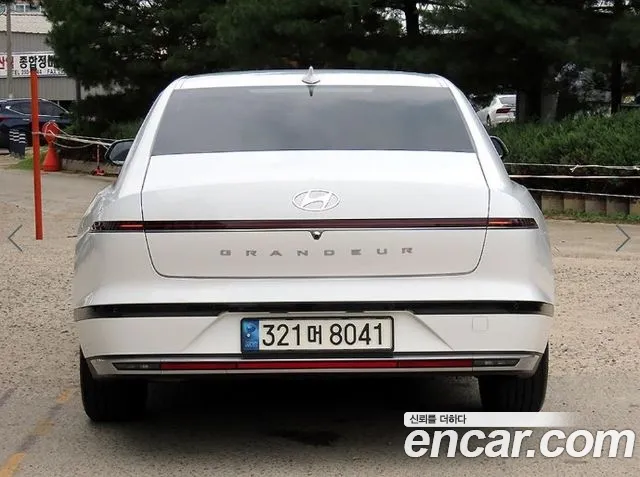 Hyundai Grandeur Grandeur (GN7) 2.5 Бензин 2WD — Фото автомобиля 4