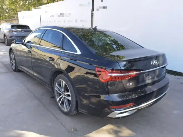 Audi A6L — Фото автомобиля 4