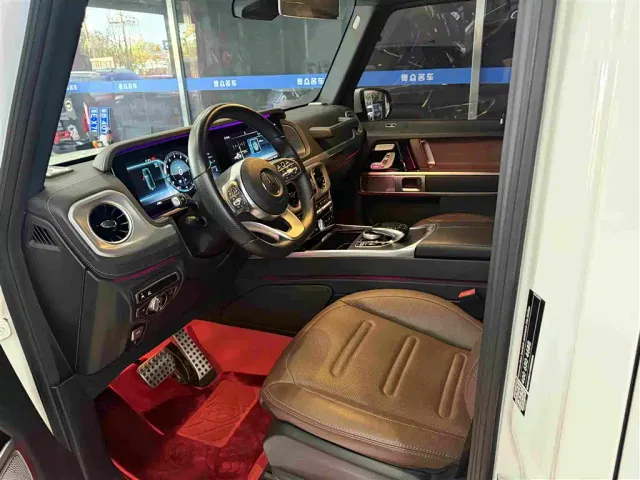 Mercedes-Benz G-Class — Фото автомобиля 4