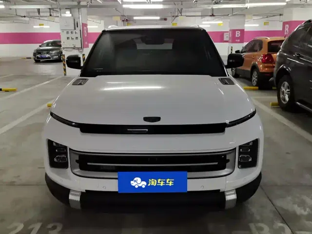 Geely Geely ICON 2023 1.5TD Chocolate Premium Edition — Фото автомобиля 2