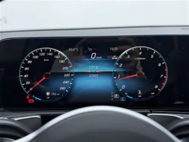 Mercedes-Benz GLB-Class — Фото автомобиля 5