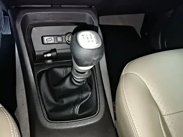 Wuling Hongguang — Фото автомобиля 13