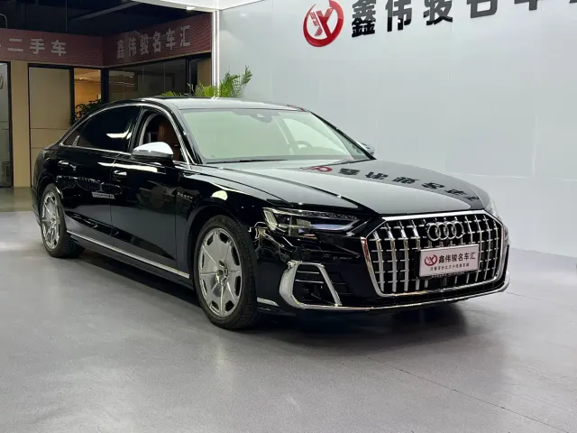 Audi A8 — Фото автомобиля 4