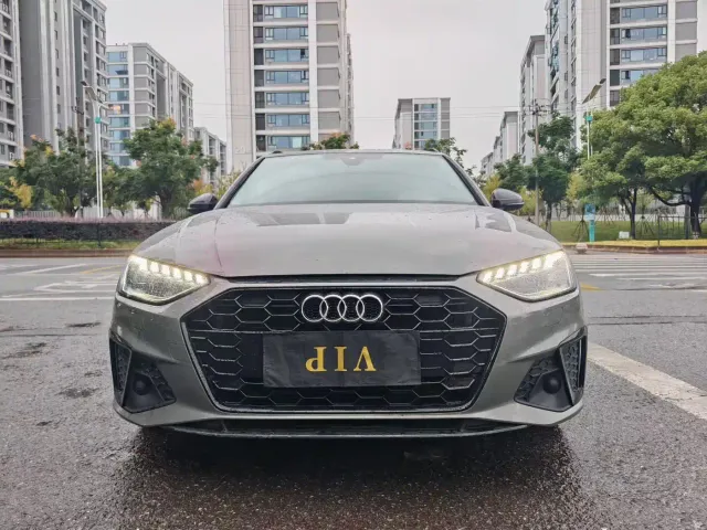 Audi A4 — Фото автомобиля 2