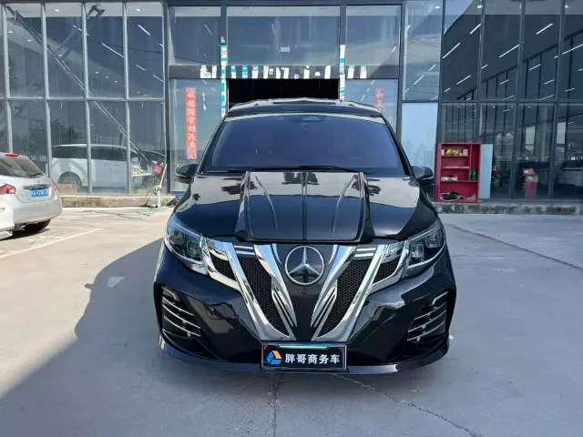 Mercedes-Benz V-Class — Фото автомобиля 2