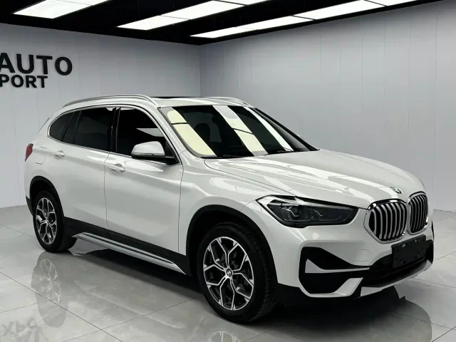 BMW X1 — Фото автомобиля 3