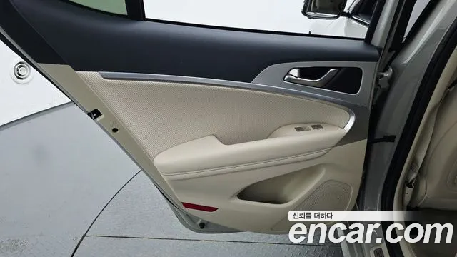 Genesis G70 New — Фото автомобиля 14