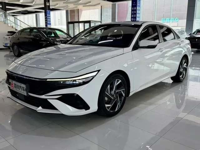 Фотография автомобиля — Hyundai Elantra