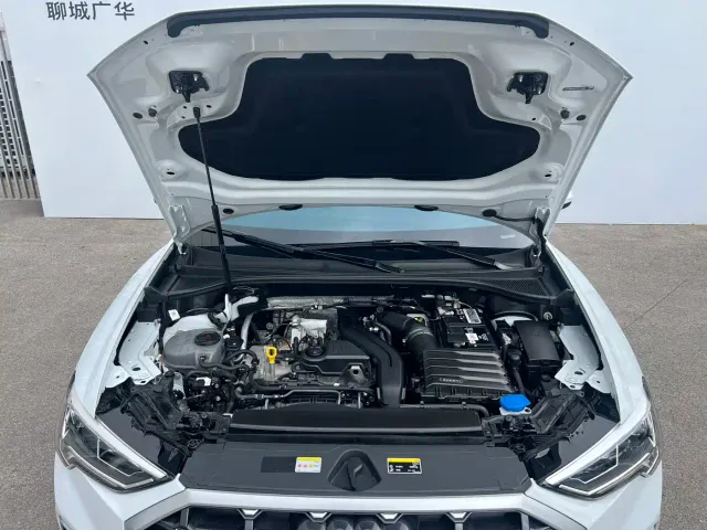Audi Q3 — Фото автомобиля 11