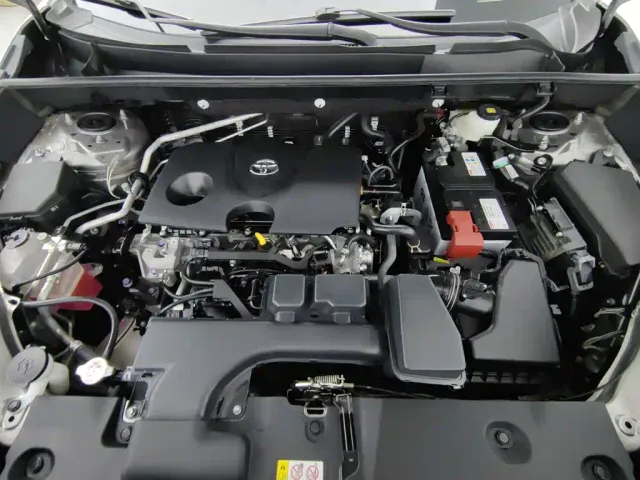Toyota RAV4 — Фото автомобиля 6