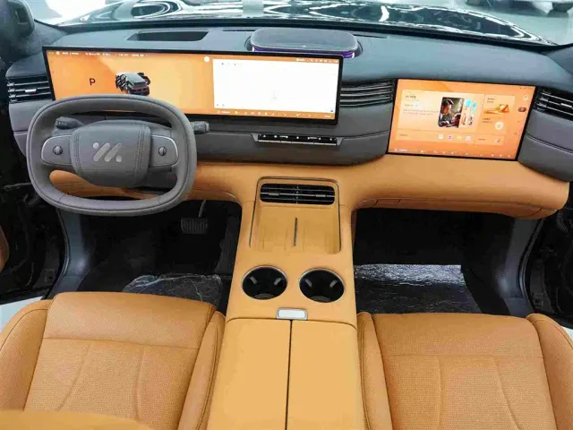 IM Motors LS8 — Фото автомобиля 13