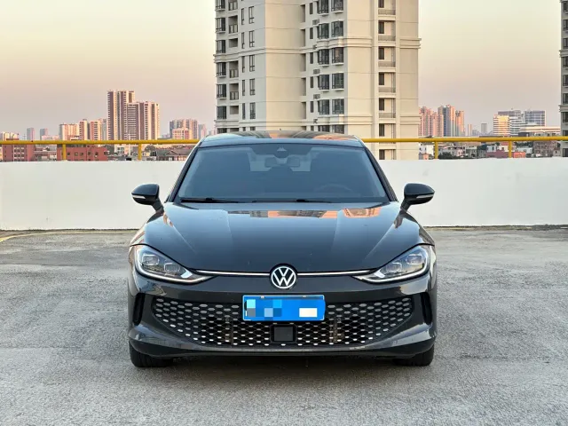 Volkswagen Lamando — Фото автомобиля 2