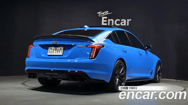 Cadillac CT5-V — Фото автомобиля 2