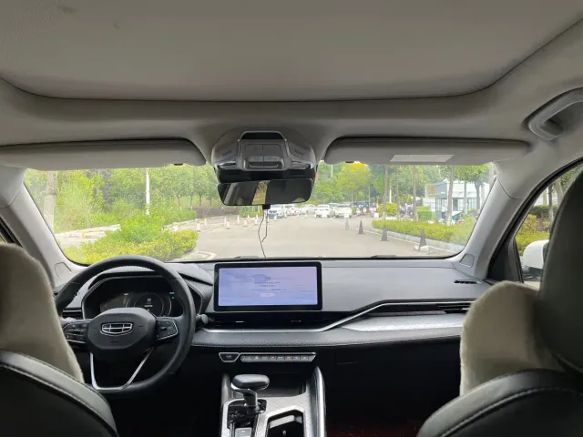 Geely Xingrui — Фото автомобиля 5