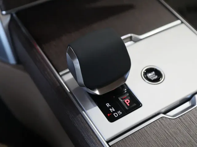 Land Rover Range Rover — Фото автомобиля 14