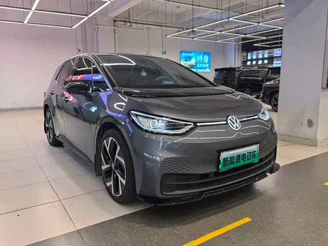 Volkswagen ID.3 — Фото автомобиля 3