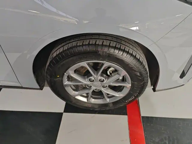 Geely Galaxy L6 — Фото автомобиля 6