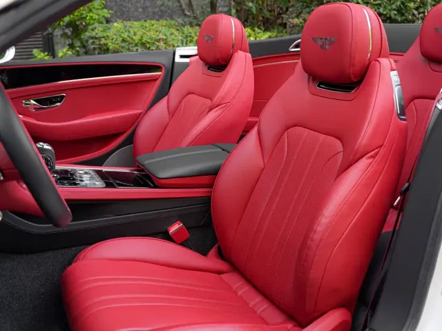 Bentley Continental — Фото автомобиля 16