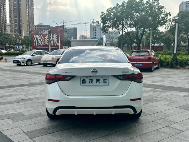 Nissan Sylphy — Фото автомобиля 4