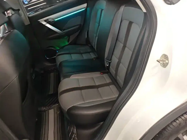 Geely Binyue — Фото автомобиля 16