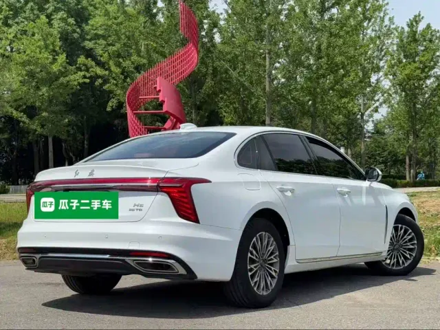 Hongqi H5 — Фото автомобиля 4