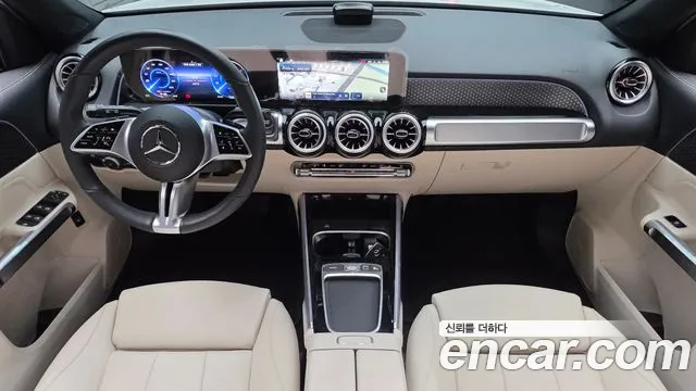 Mercedes-Benz EQB — Фото автомобиля 7